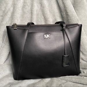 Michael Kors Maddie Tote